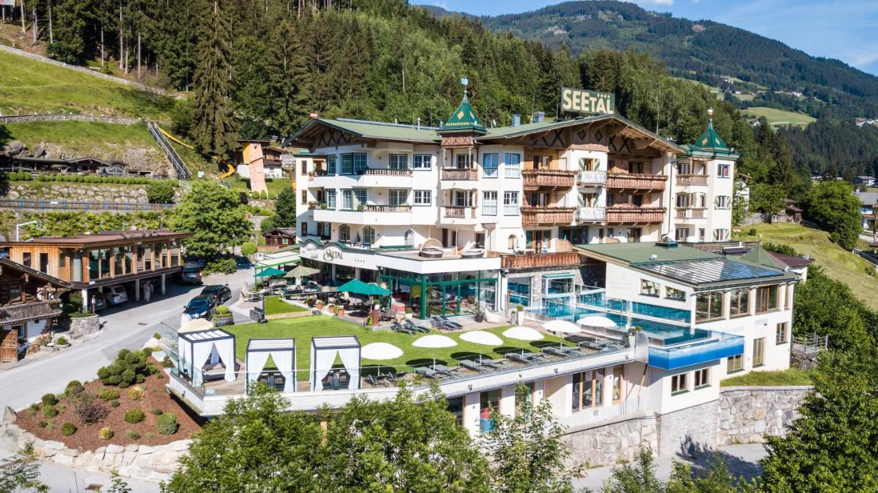 Alpin Family Resort Seetal Kaltenbach Exterior photo