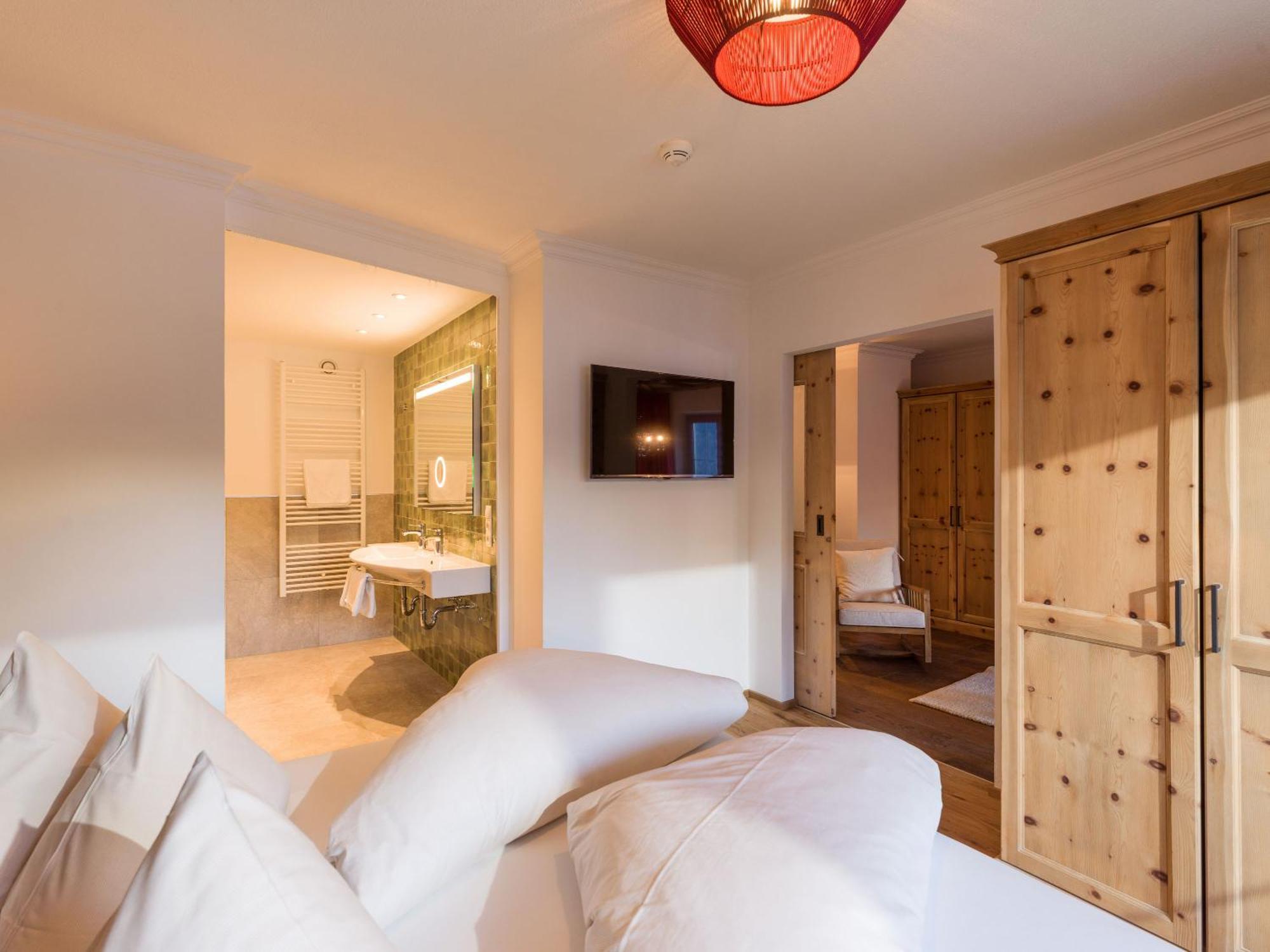 Alpin Family Resort Seetal Kaltenbach Room photo